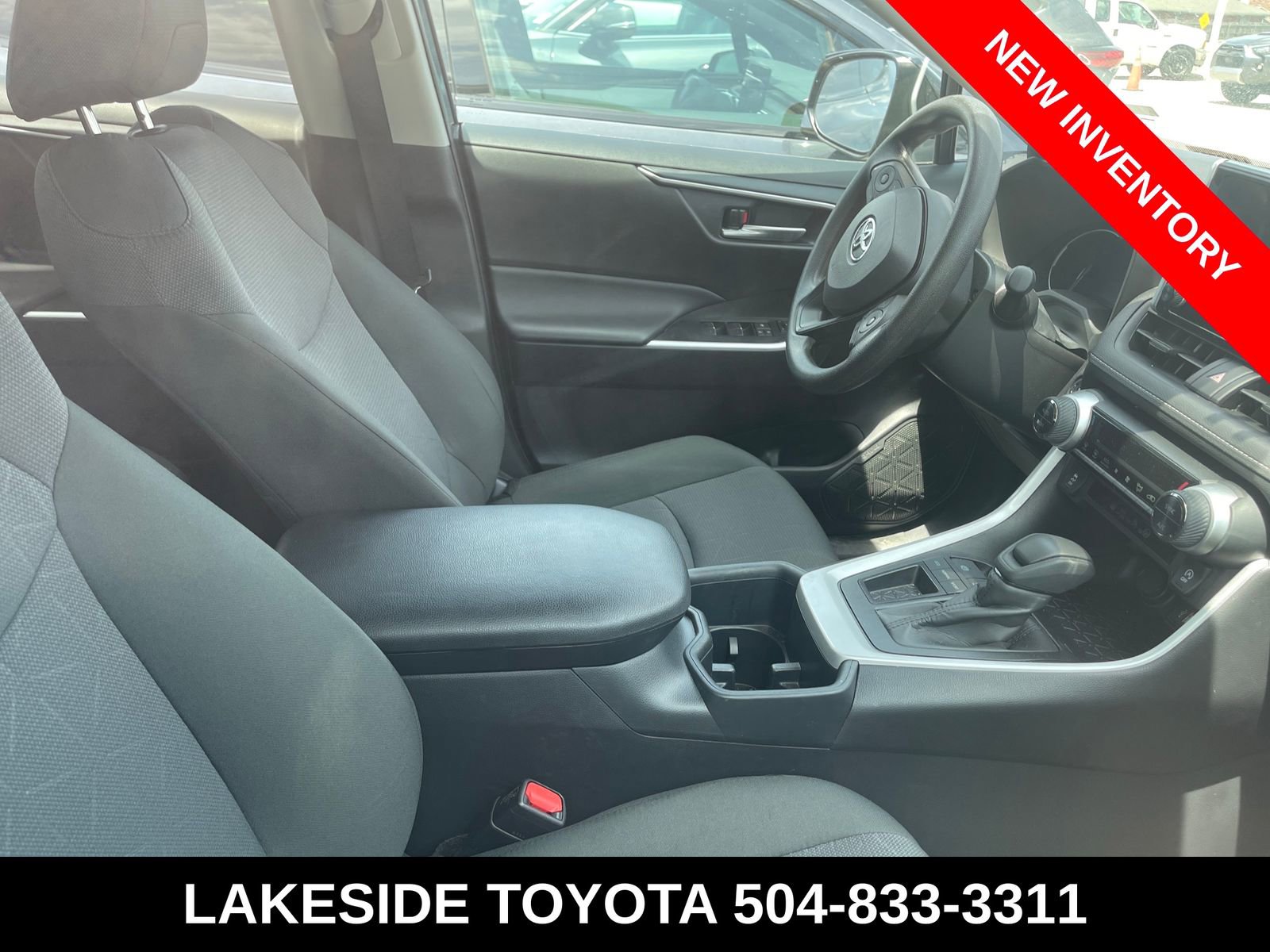 Used 2025 Toyota RAV4 XLE FWD image 8