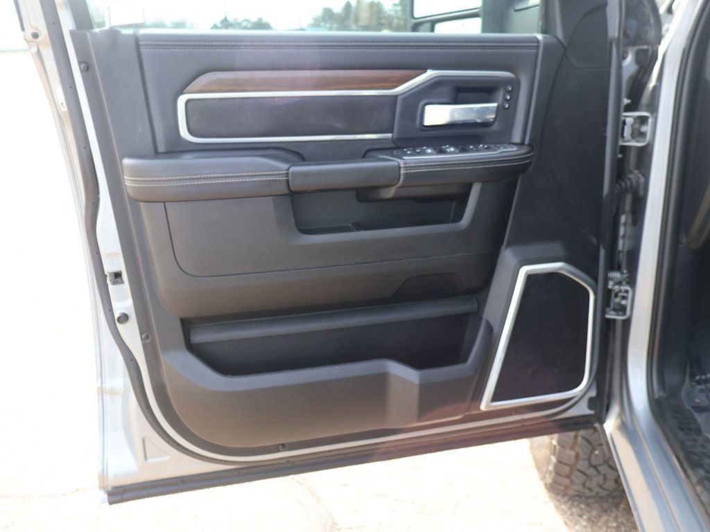 Used 2024 RAM 3500 Laramie image 21