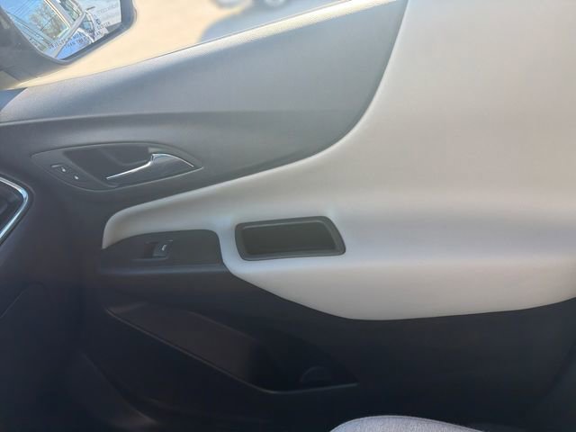 Certified 2022 Chevrolet Equinox LS w/ LS Convenience Package FWD image 21