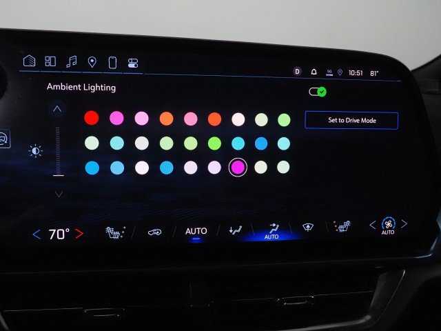 Used 2024 Chevrolet Equinox EV LT image 39