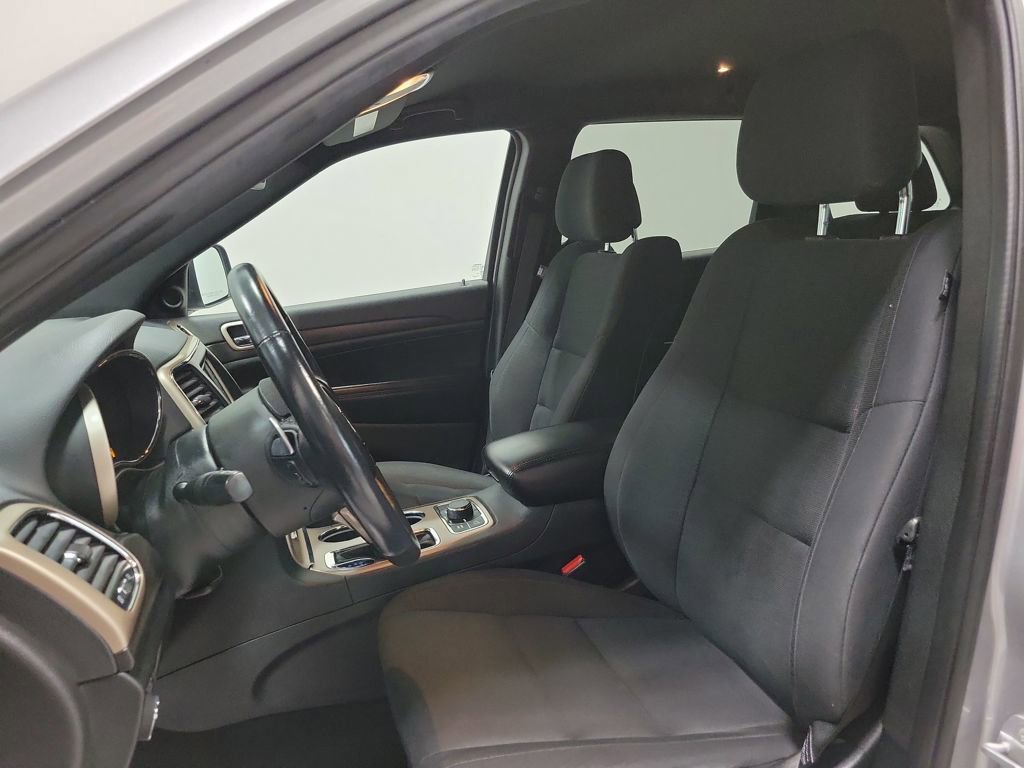 Used 2016 Jeep Grand Cherokee Laredo w/ Quick Order Package 23E image 32