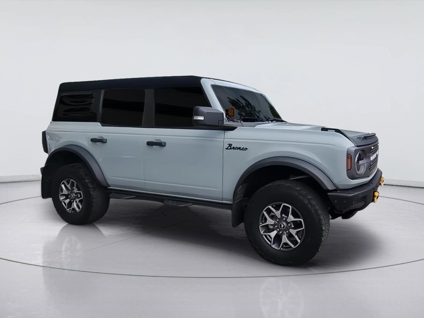 Used 2023 Ford Bronco Badlands AWD/4WD image 2