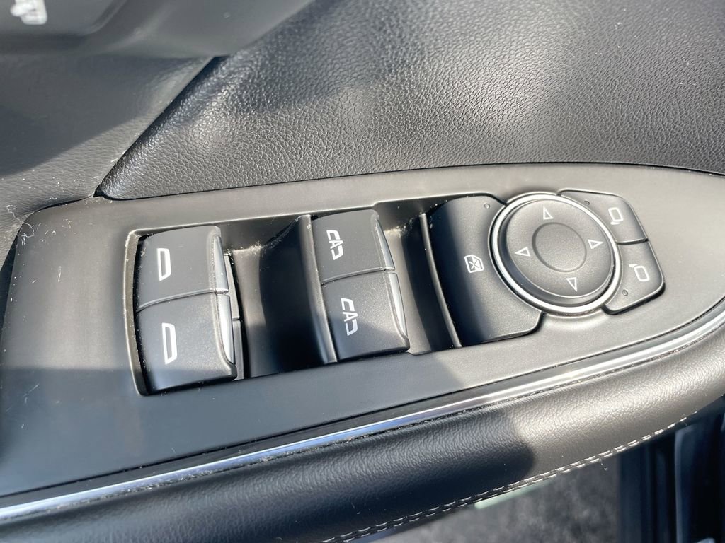 Used 2024 Buick Envision Avenir image 41