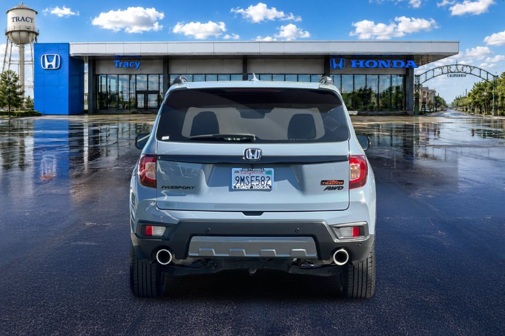 Certified 2024 Honda Passport TrailSport image 8