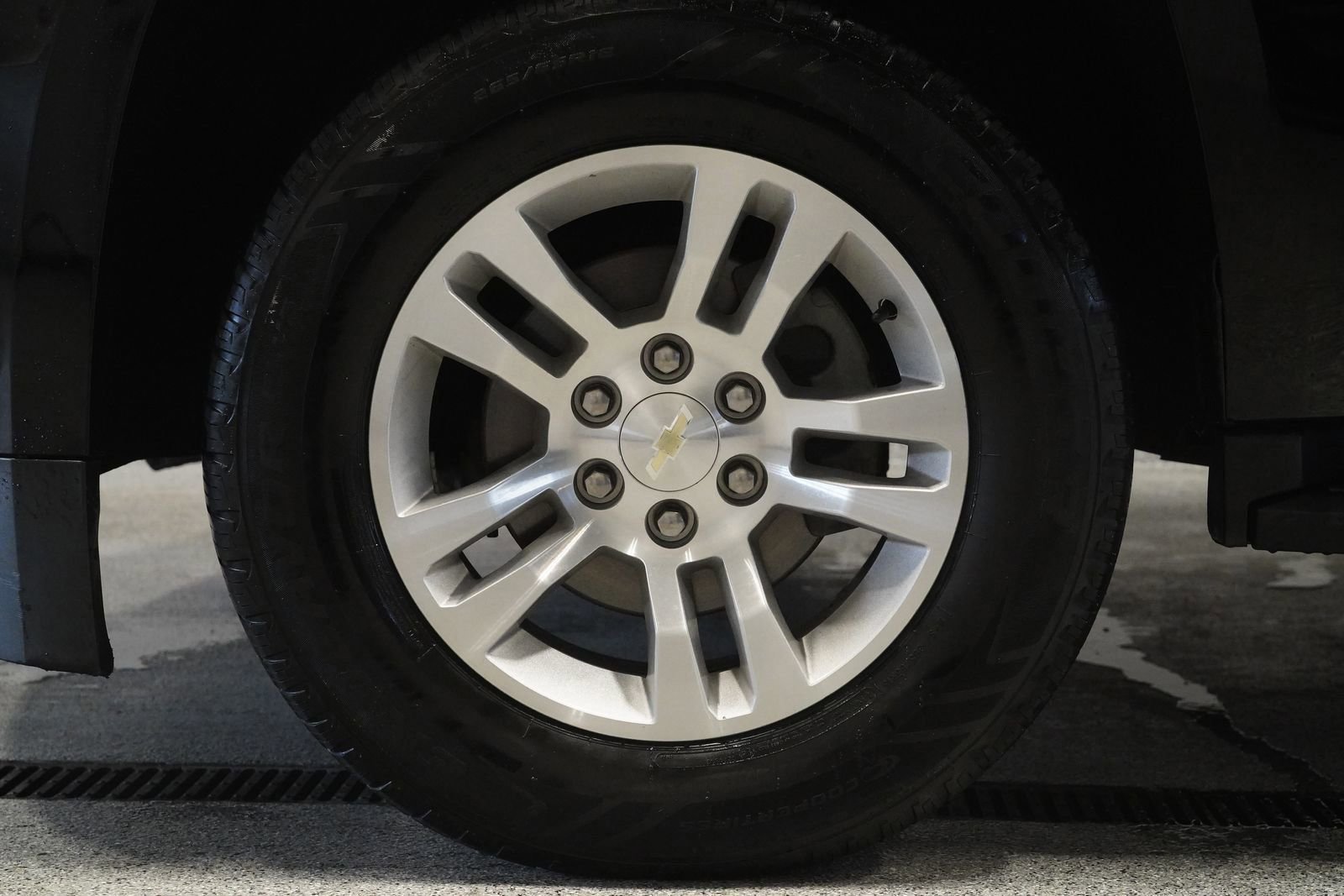 Used 2018 Chevrolet Tahoe LT image 8