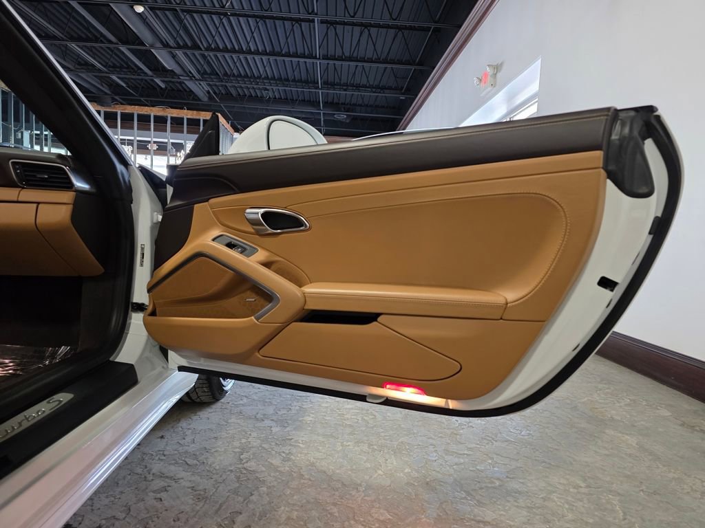 Used 2019 Porsche 911 Turbo S image 20