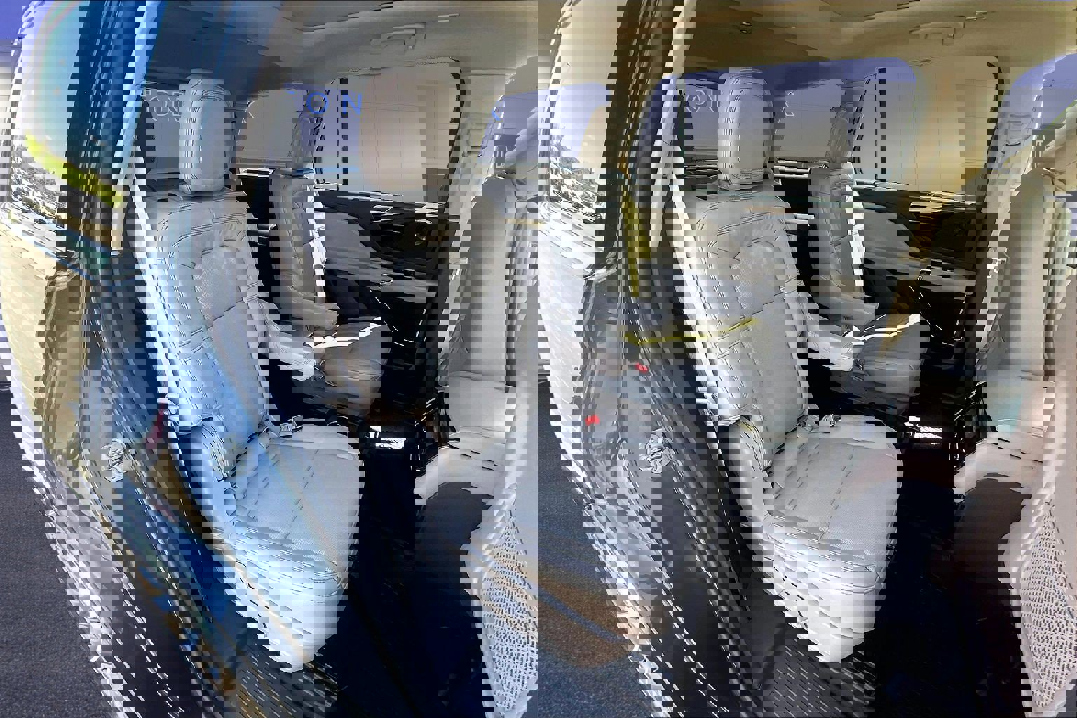 Used 2023 Lincoln Aviator Grand Touring w/ Equipment Group 301A image 24