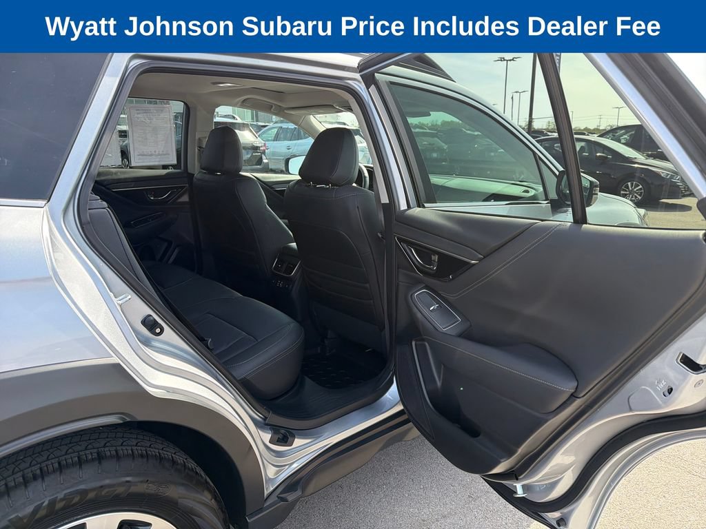 Used 2025 Subaru Outback Limited XT AWD/4WD image 30
