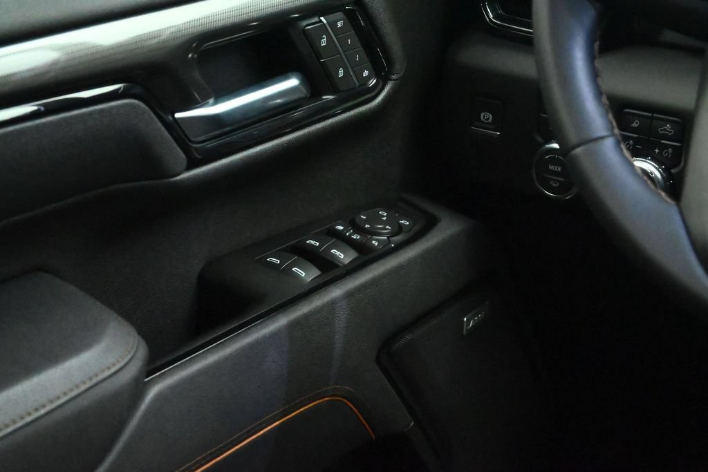 Used 2025 GMC Sierra 2500 AT4 w/ AT4 Premium Plus Package AWD/4WD image 41