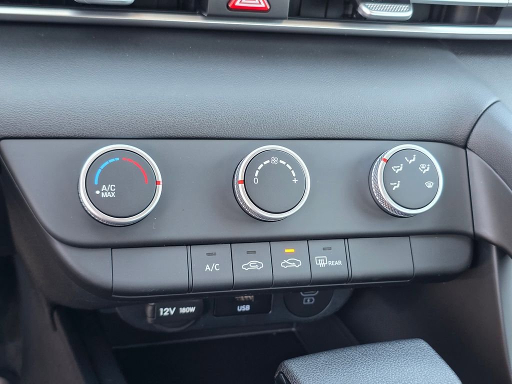 New 2026 Hyundai Elantra SE image 21