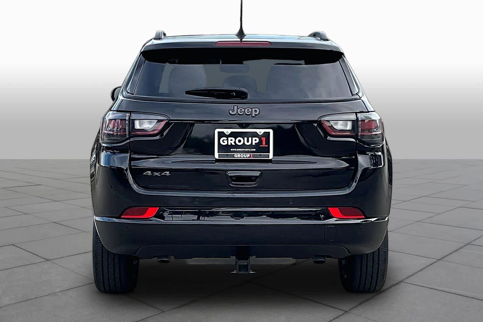 Used 2025 Jeep Compass Limited w/ High Altitude Package AWD/4WD image 5