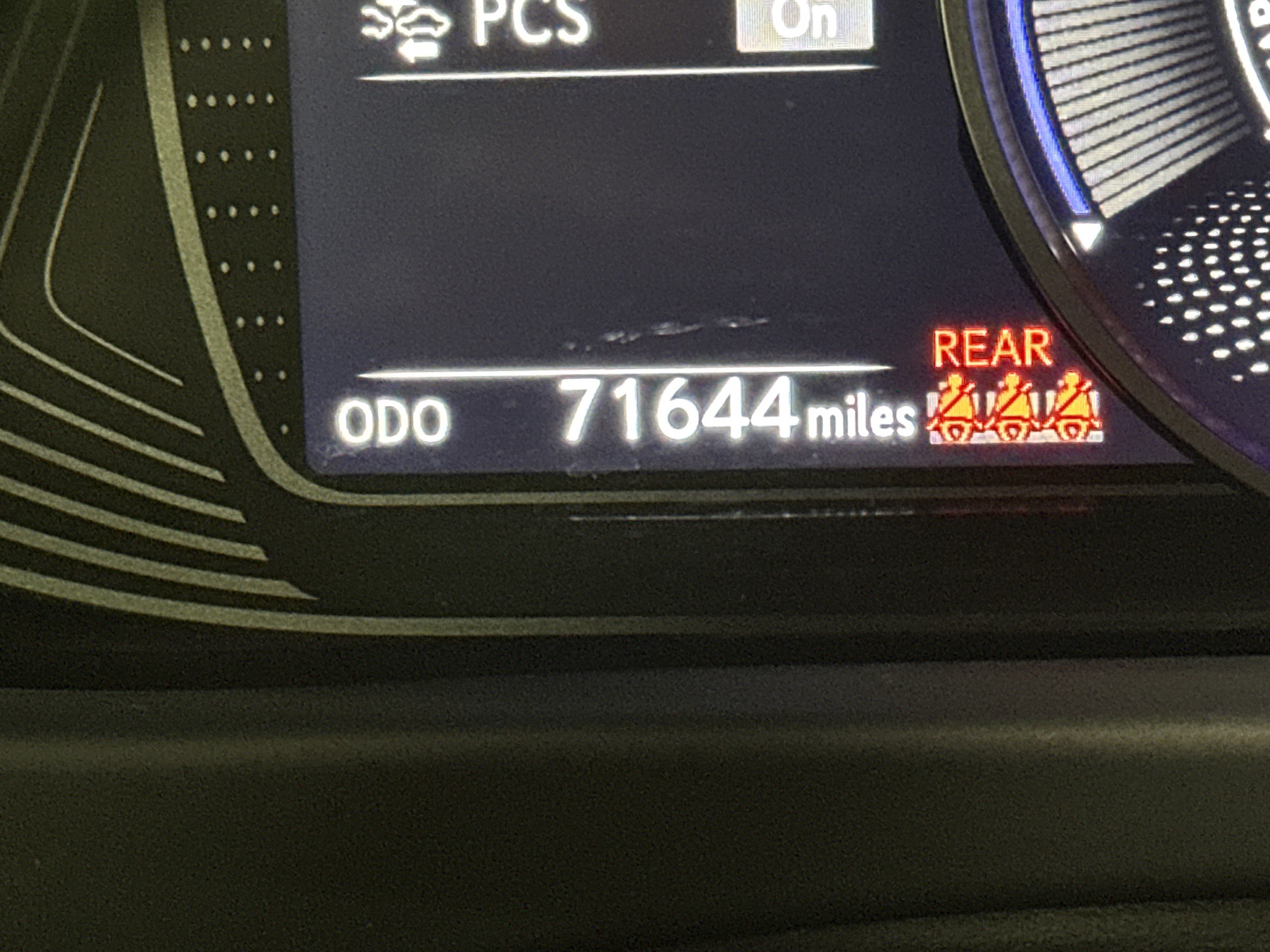 Used 2019 Lexus UX 250h w/ Premium Package image 22