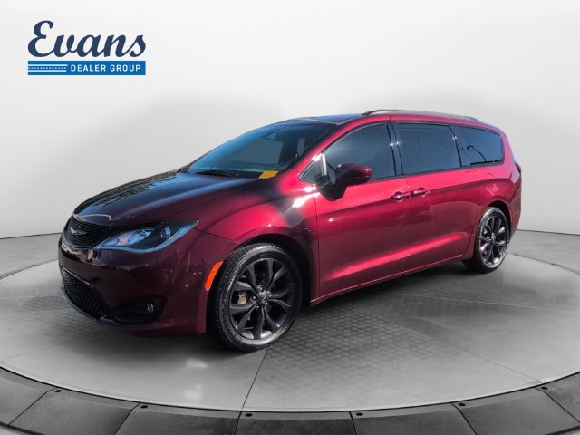 Used 2018 Chrysler Pacifica Touring Plus w/ S Appearance Package