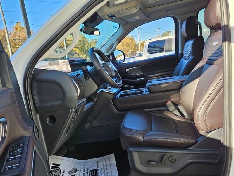 New 2025 Ford Expedition Platinum w/ Platinum Ultimate Package image 6