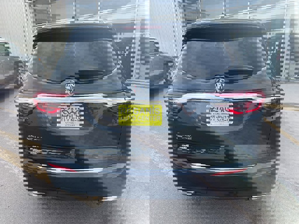Used 2021 Buick Enclave Essence w/ Sound and Sites Package image 6