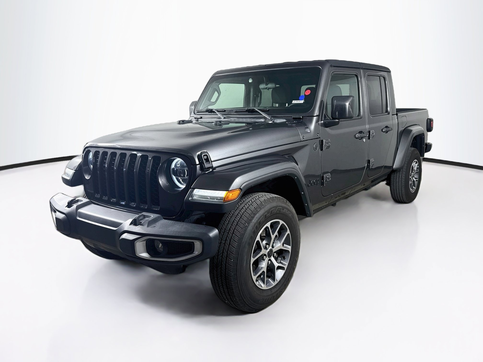 Used 2023 Jeep Gladiator Sport AWD/4WD image 4