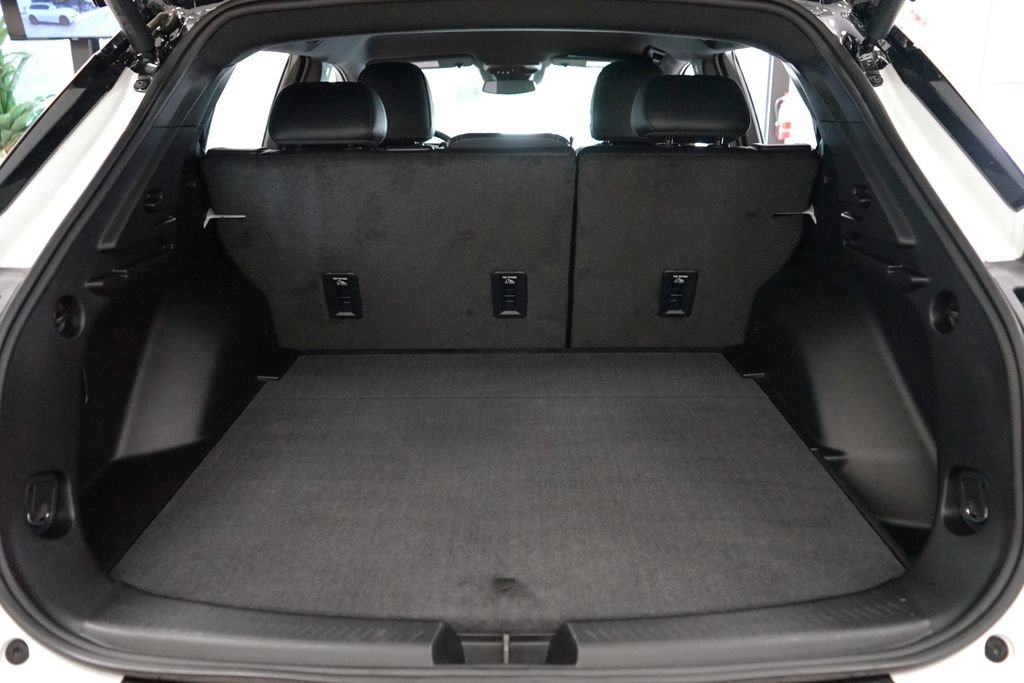 Used 2024 Chevrolet Equinox EV RS FWD image 62
