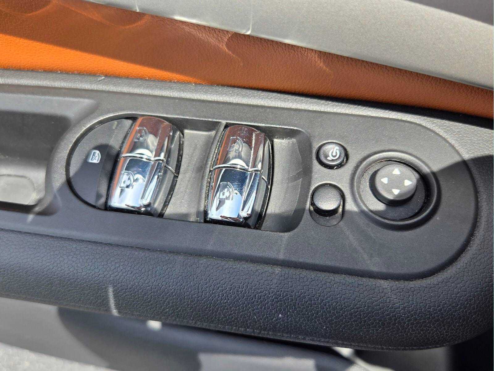 Used 2024 MINI Cooper Clubman John Cooper Works AWD/4WD image 34