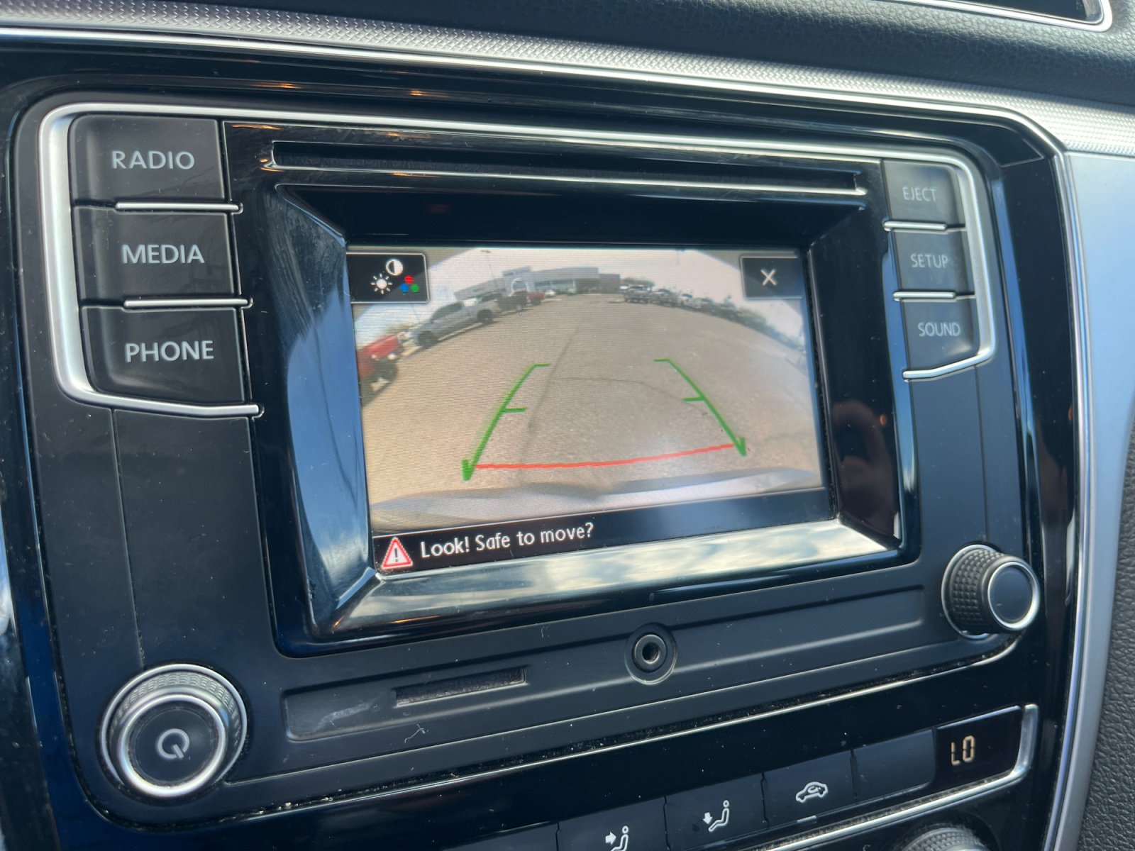 Used 2017 Volkswagen Passat 1.8T S image 28