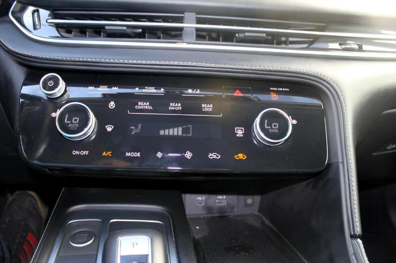 Used 2025 INFINITI QX60 Pure image 39