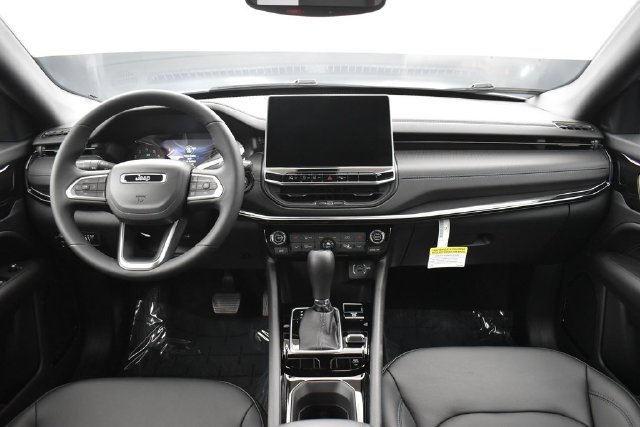 New 2026 Jeep Compass Limited AWD/4WD image 9