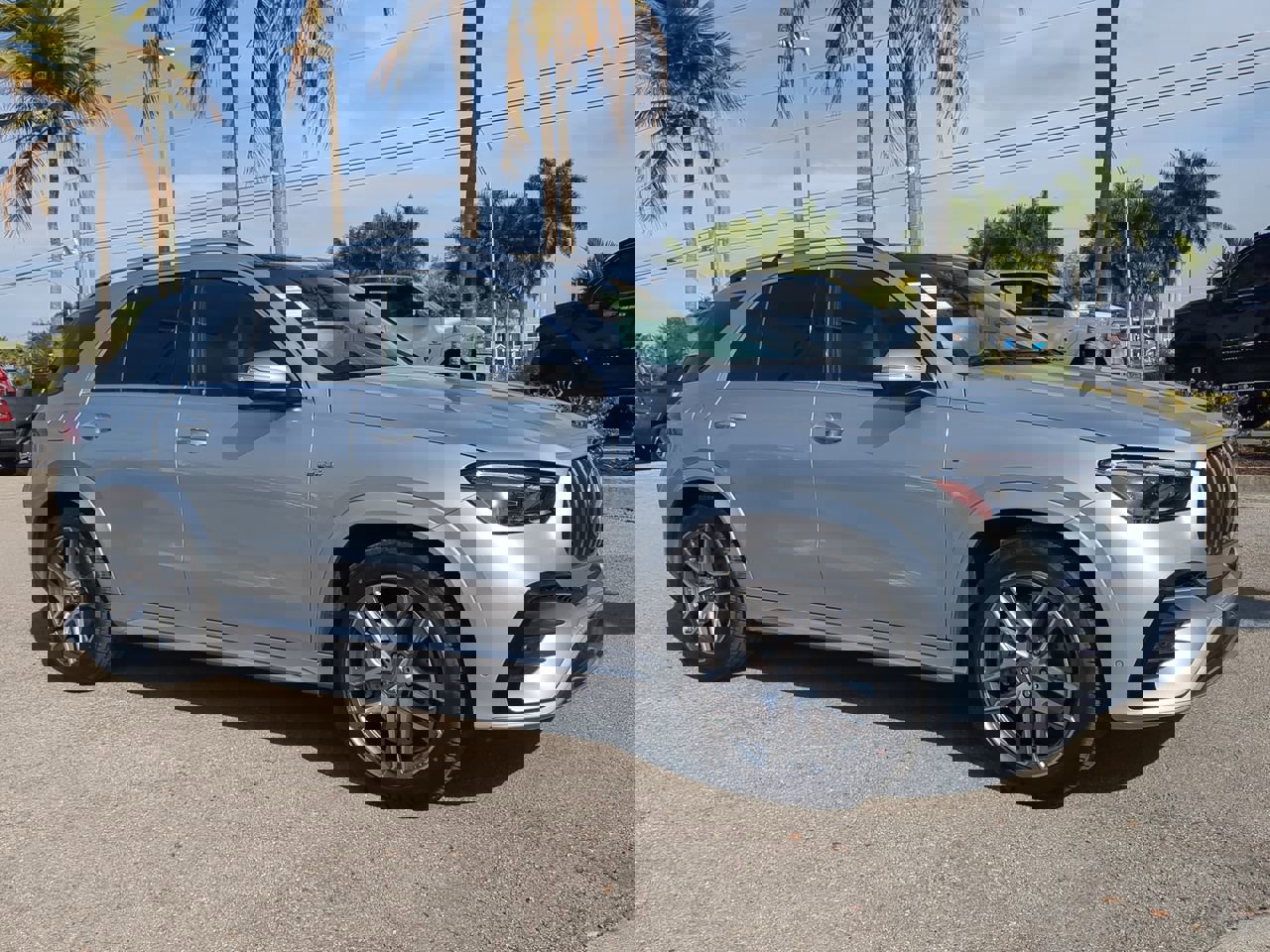 Used 2025 Mercedes-Benz GLE 53 AMG 4MATIC image 2