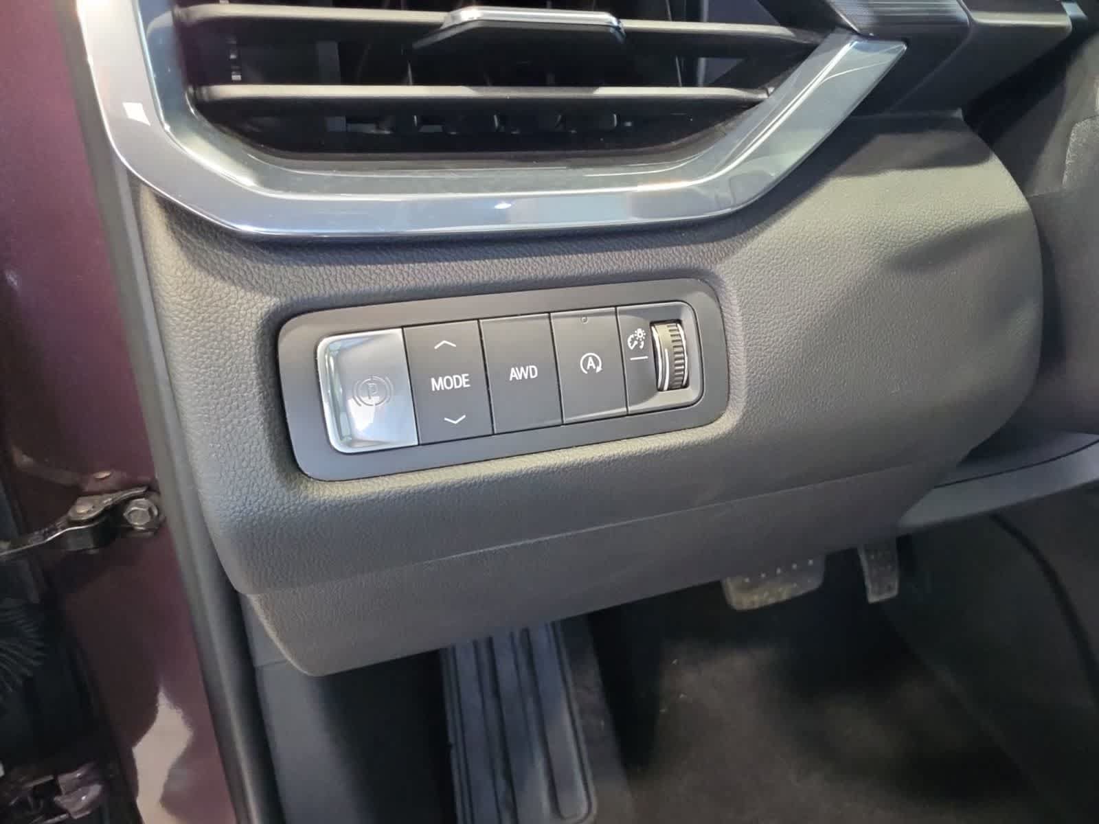 Used 2024 GMC Acadia Elevation AWD/4WD image 28