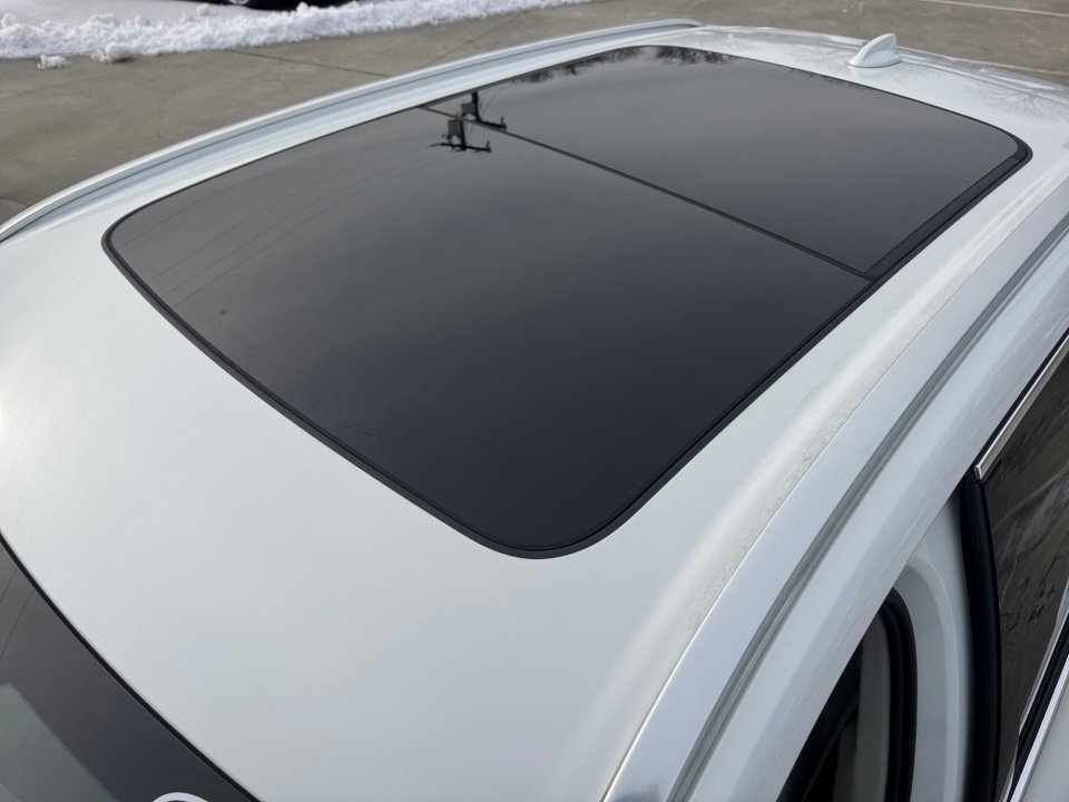 Used 2023 Volvo XC60 B5 Plus w/ Protection Package Premier image 21