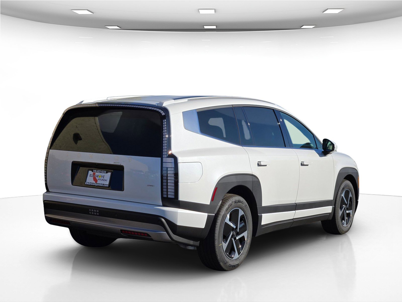 New 2026 Hyundai Ioniq 9 SE image 8