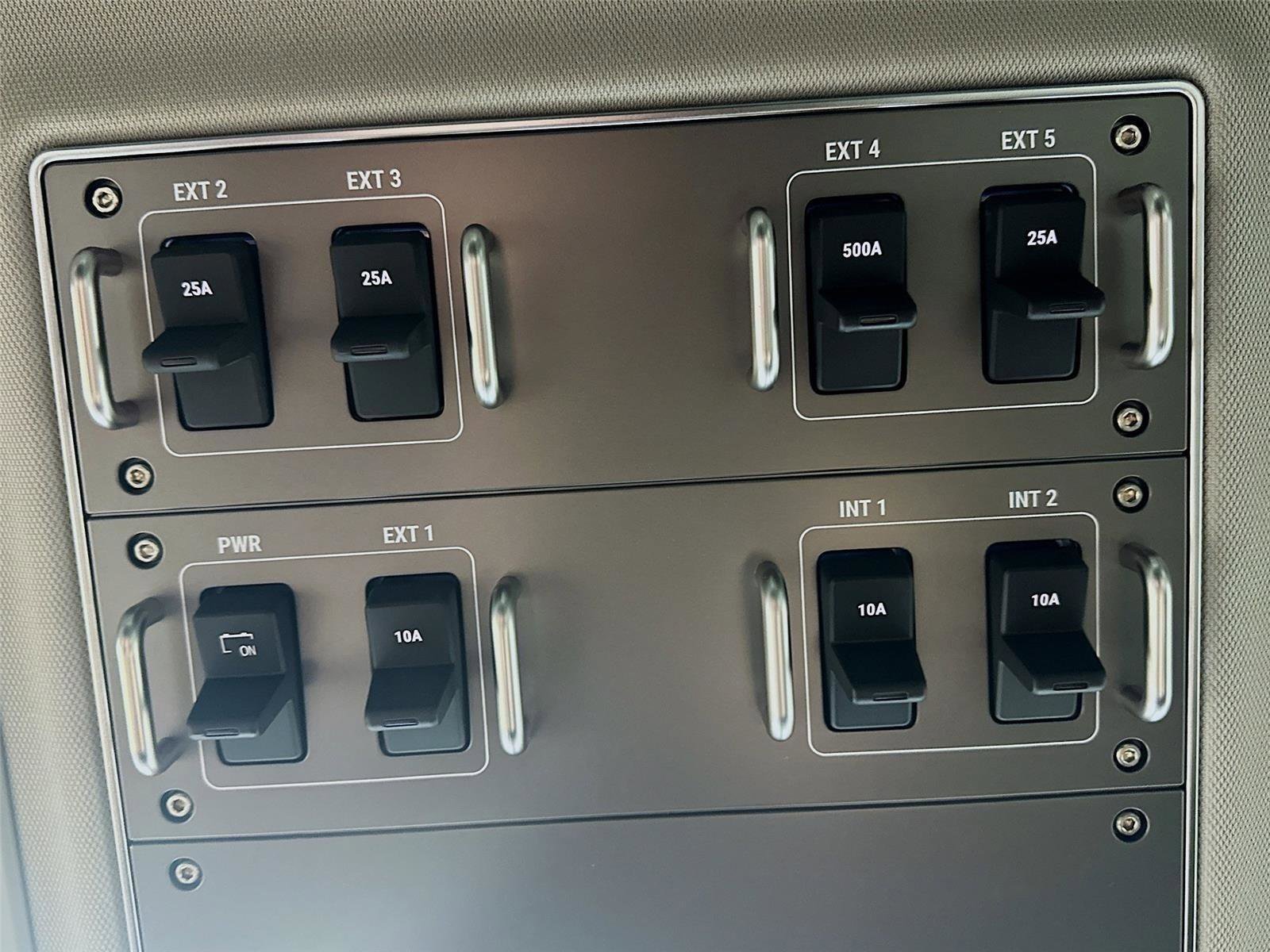 New 2025 INEOS Grenadier Fieldmaster Edition image 33