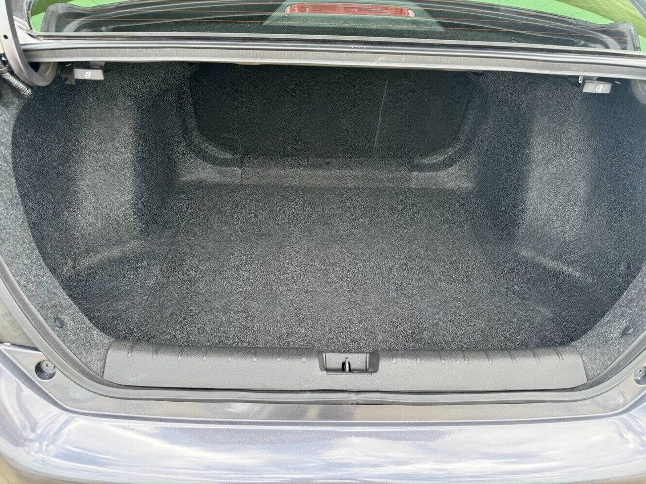 Used 2020 Honda Civic EX-L image 10
