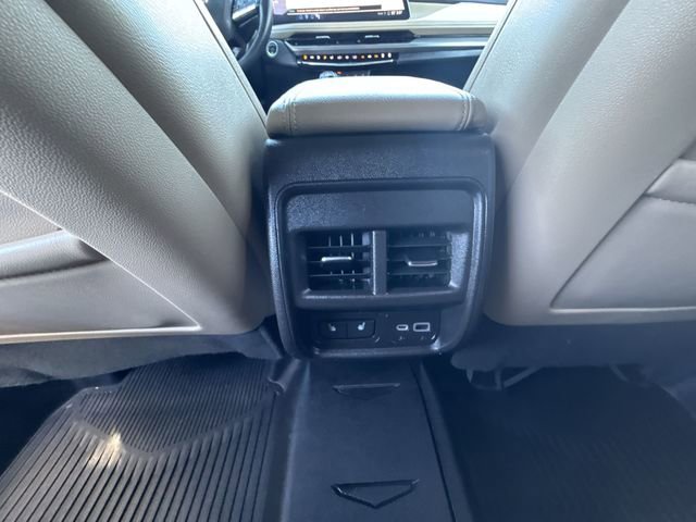 Certified 2024 Cadillac XT4 Luxury image 22