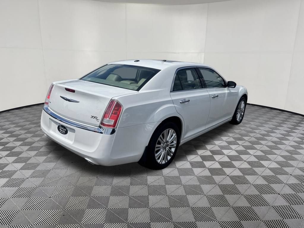 Used 2014 Chrysler 300 C AWD/4WD image 5