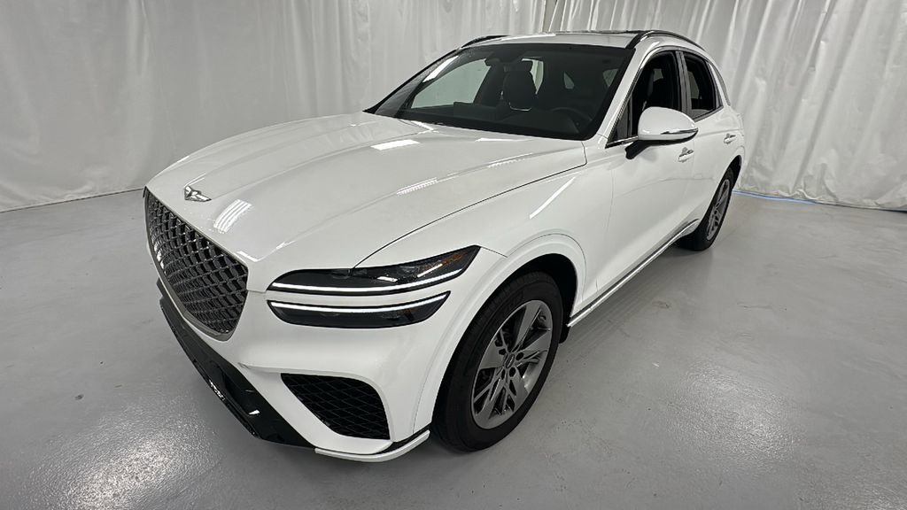 Used 2025 Genesis GV70 3.5T Sport image 7