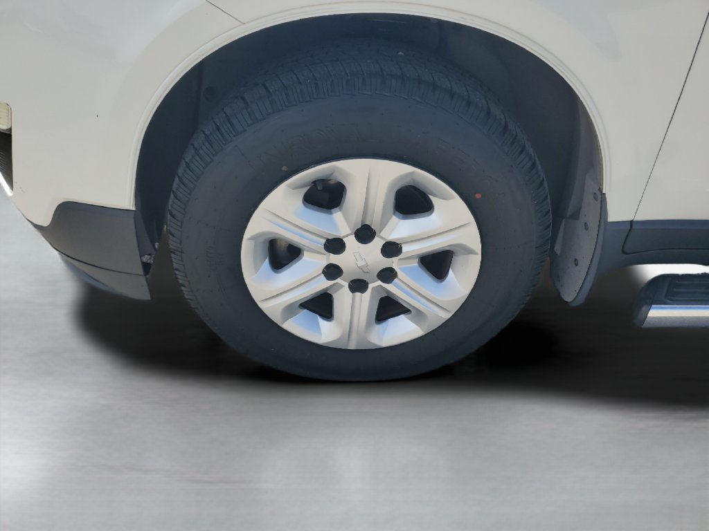 Used 2013 Chevrolet Traverse LS w/ LPO, 'HIT The Road' Package FWD image 25