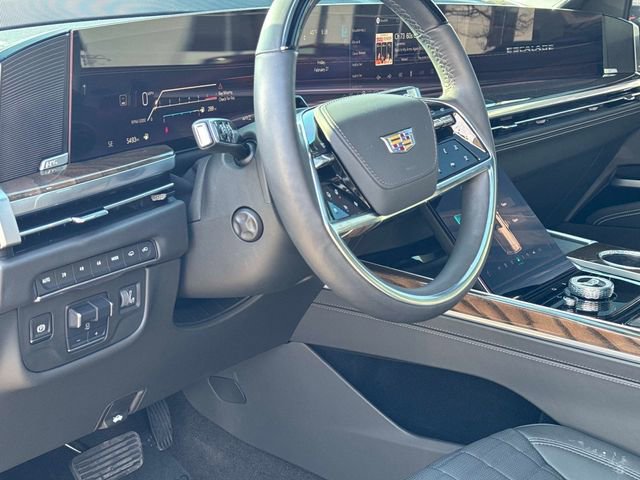 Certified 2025 Cadillac Escalade ESV Sport Platinum image 22