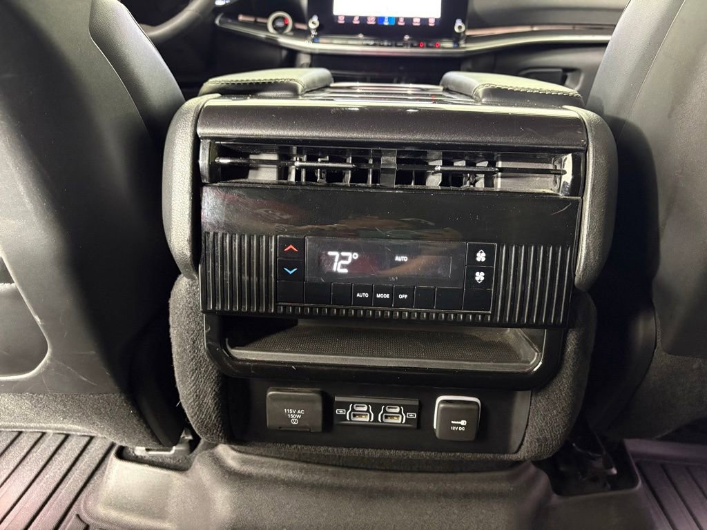 Used 2022 Jeep Wagoneer Series I AWD/4WD image 45