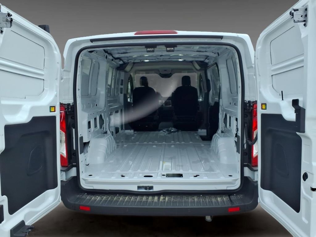New 2026 Ford Transit 150 Low Roof RWD image 24