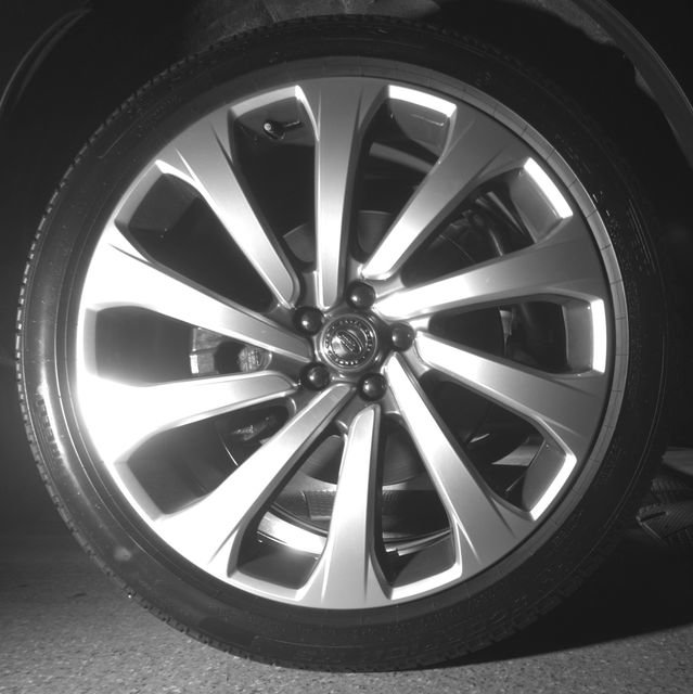 Certified 2025 Land Rover Range Rover SV image 31