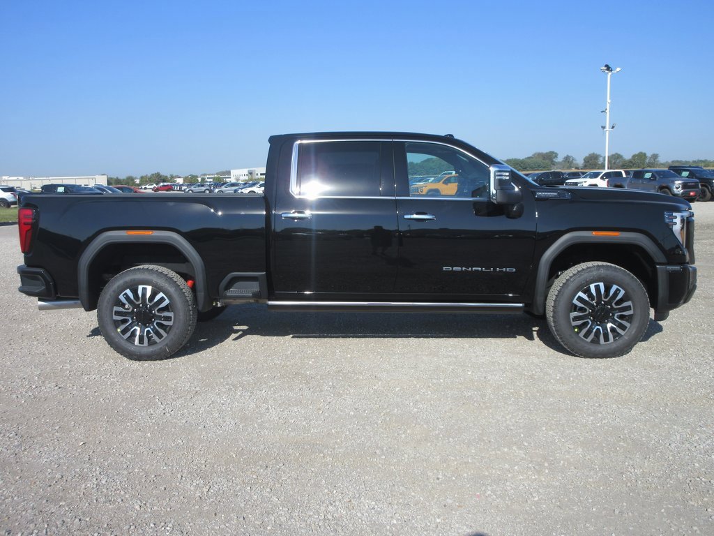 New 2026 GMC Sierra 2500 Denali Ultimate image 3