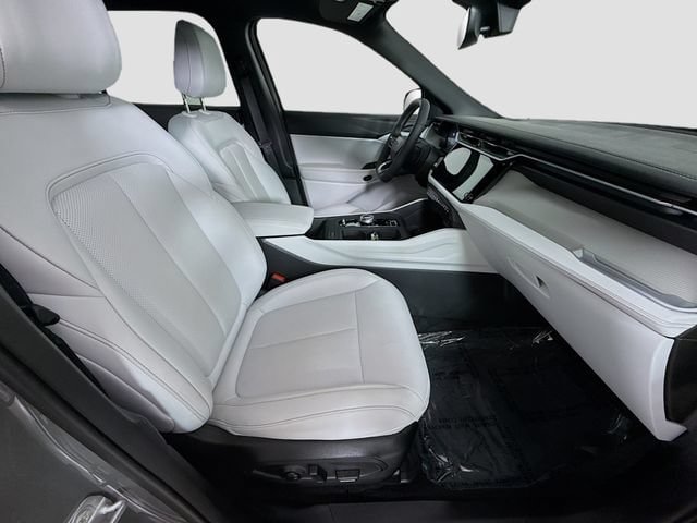 Used 2026 Jeep Cherokee Limited AWD/4WD image 27