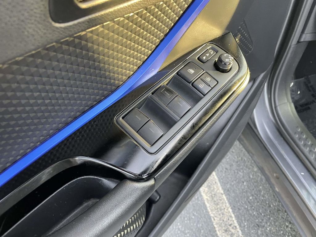 Used 2021 Toyota C-HR XLE image 27
