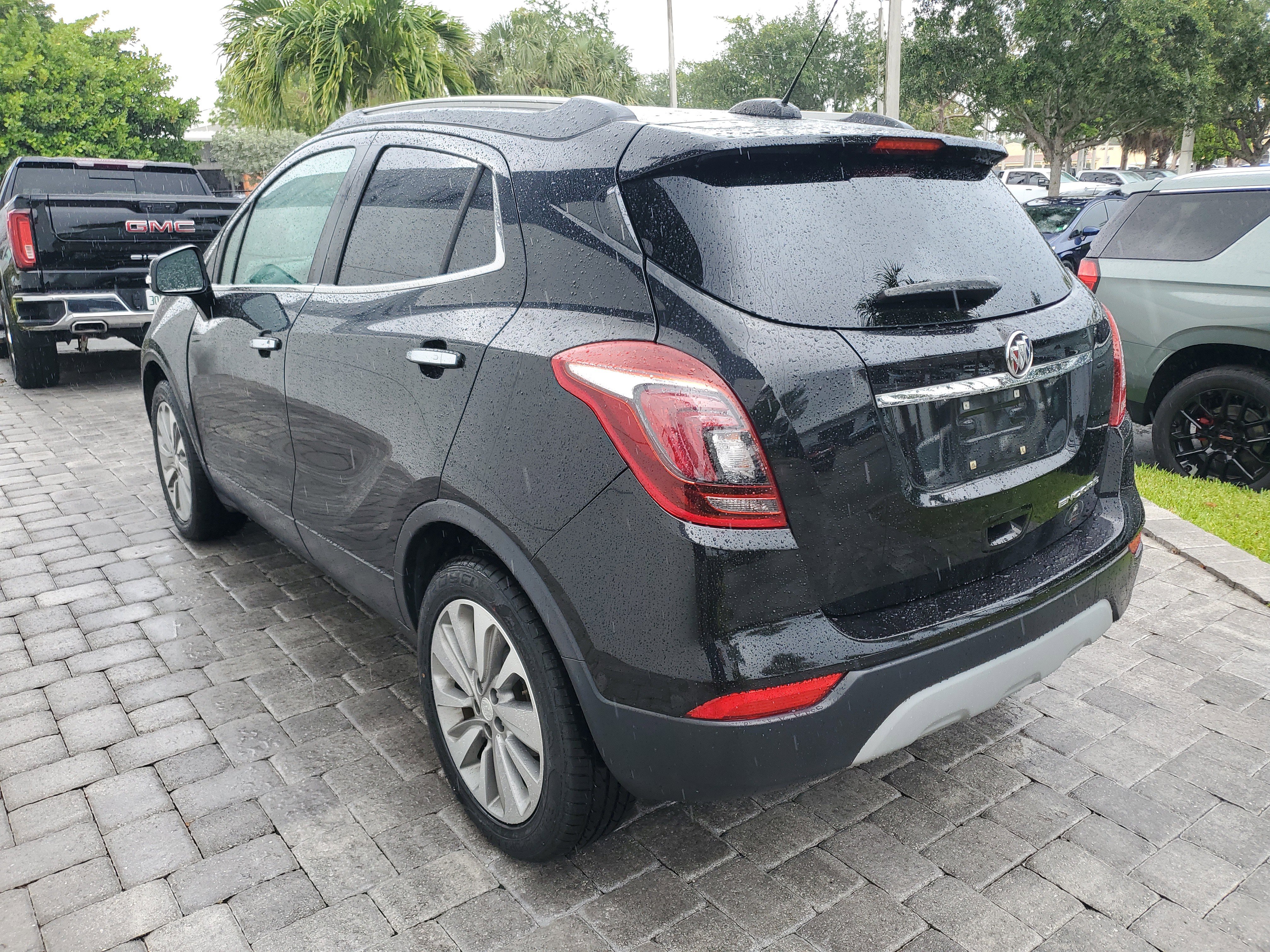 Used 2019 Buick Encore Preferred w/ Safety Package FWD image 4