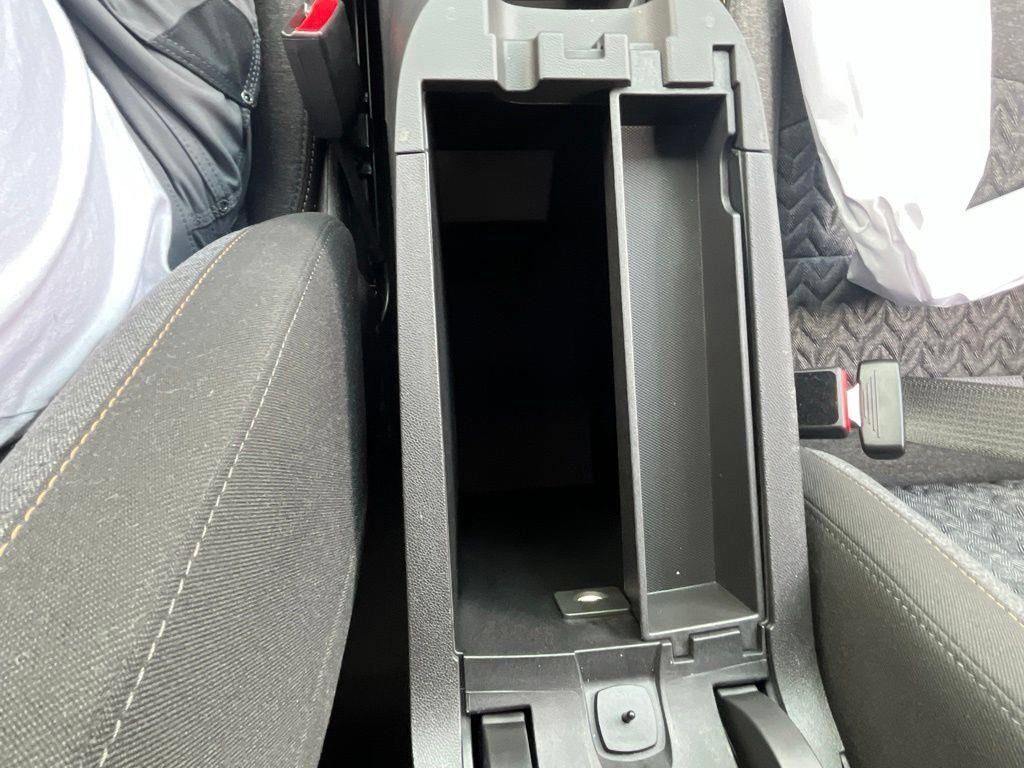 Used 2023 Chevrolet Equinox LT FWD image 24
