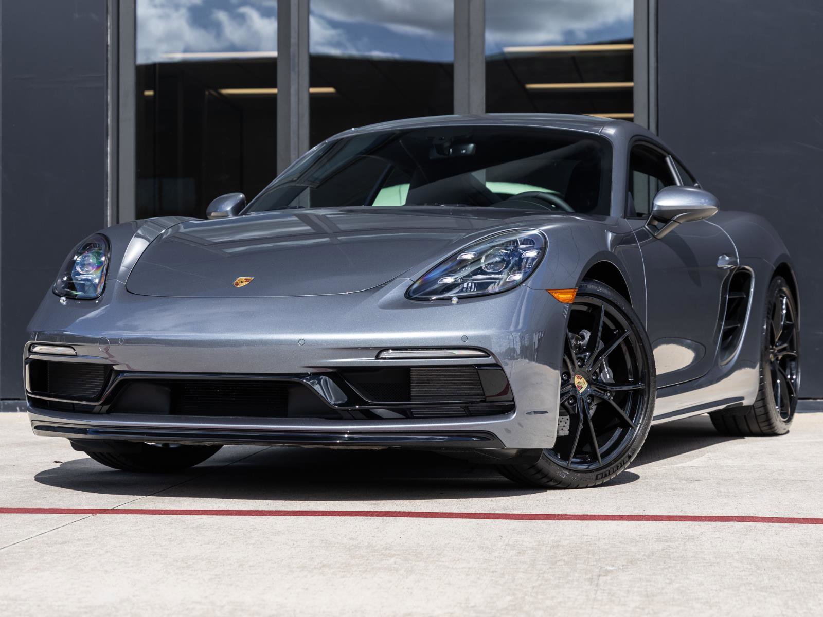 New 2025 Porsche 718 Cayman