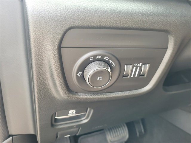 New 2025 Jeep Grand Cherokee Limited image 23