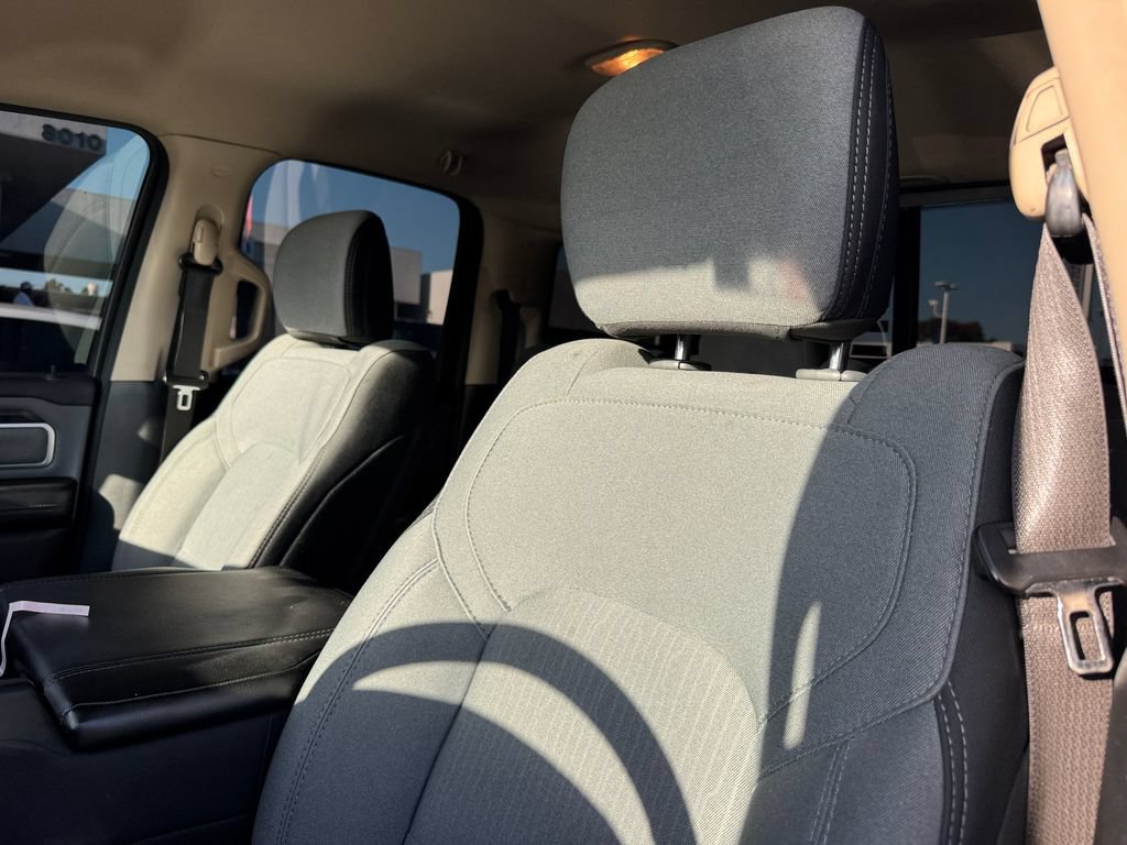 Used 2020 RAM 1500 Big Horn AWD/4WD image 24