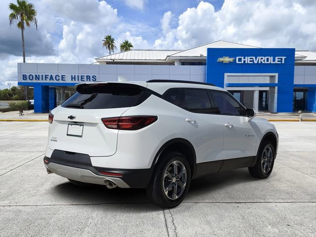Used 2024 Chevrolet Blazer LT w/ Convenience Package FWD image 4