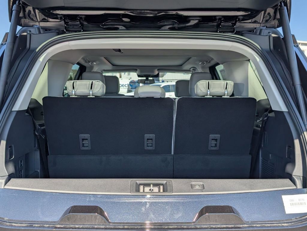 New 2026 Ford Expedition Active image 20