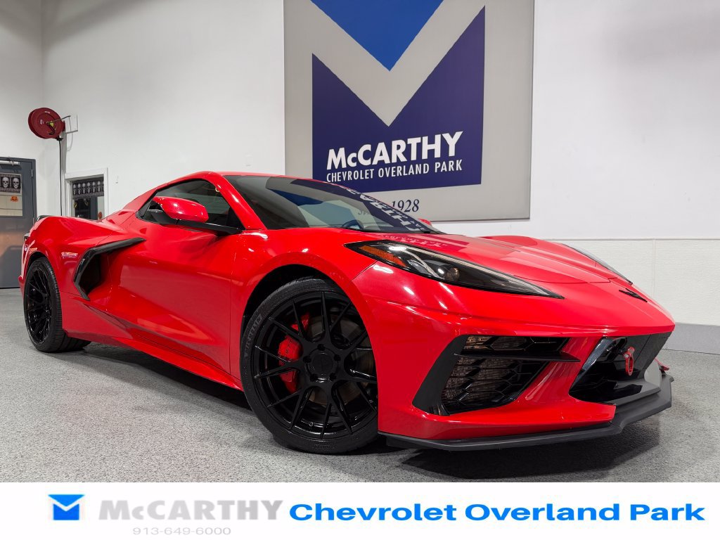 Used 2020 Chevrolet Corvette Stingray Convertible w/ Z51 Performance Package RWD image 11